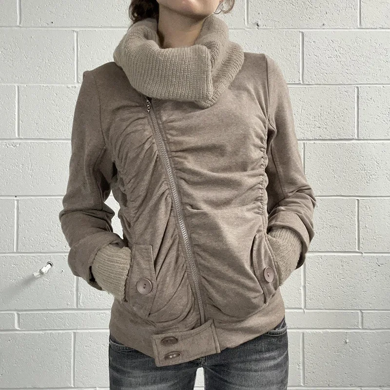

2024 Winter New Commuter Versatile Knitted Collar Irregular Zipper Folded Slim Fit Jacket for Women