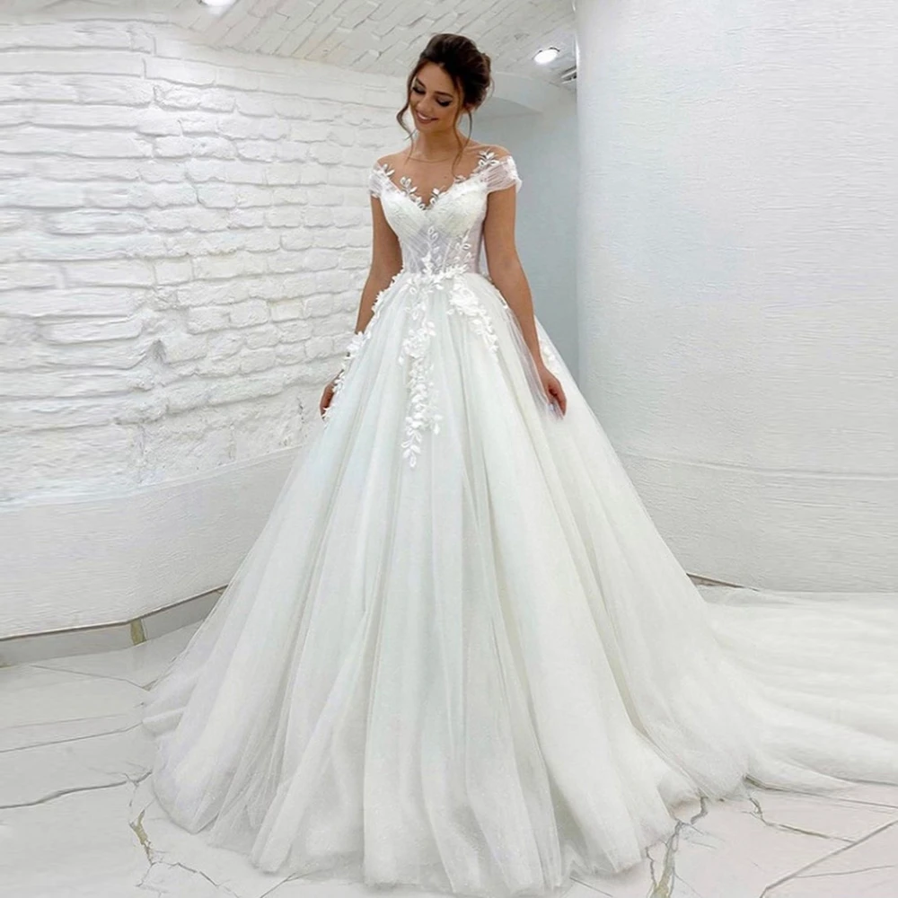 

Pretty Lace Appliques Bridal Dresses Puffy Mesh Ruffles A-line Wedding Party Gowns Elegant V Neck Tulle Flowers Wedding Dress