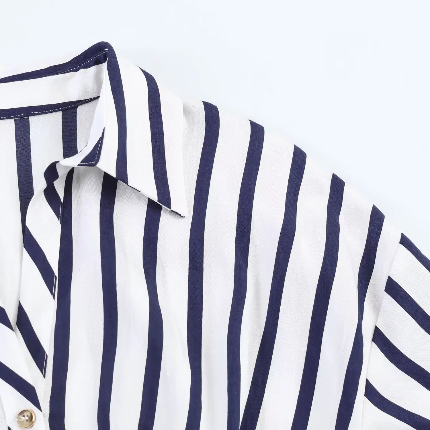 Neues 2026 Damen Gestreiftes Langes Kleid mit Gürtel Frühling Herbst Lässiger Hemdenstil Einreihiges Kleid Mode Freizeit Damenkleid – Detail 7