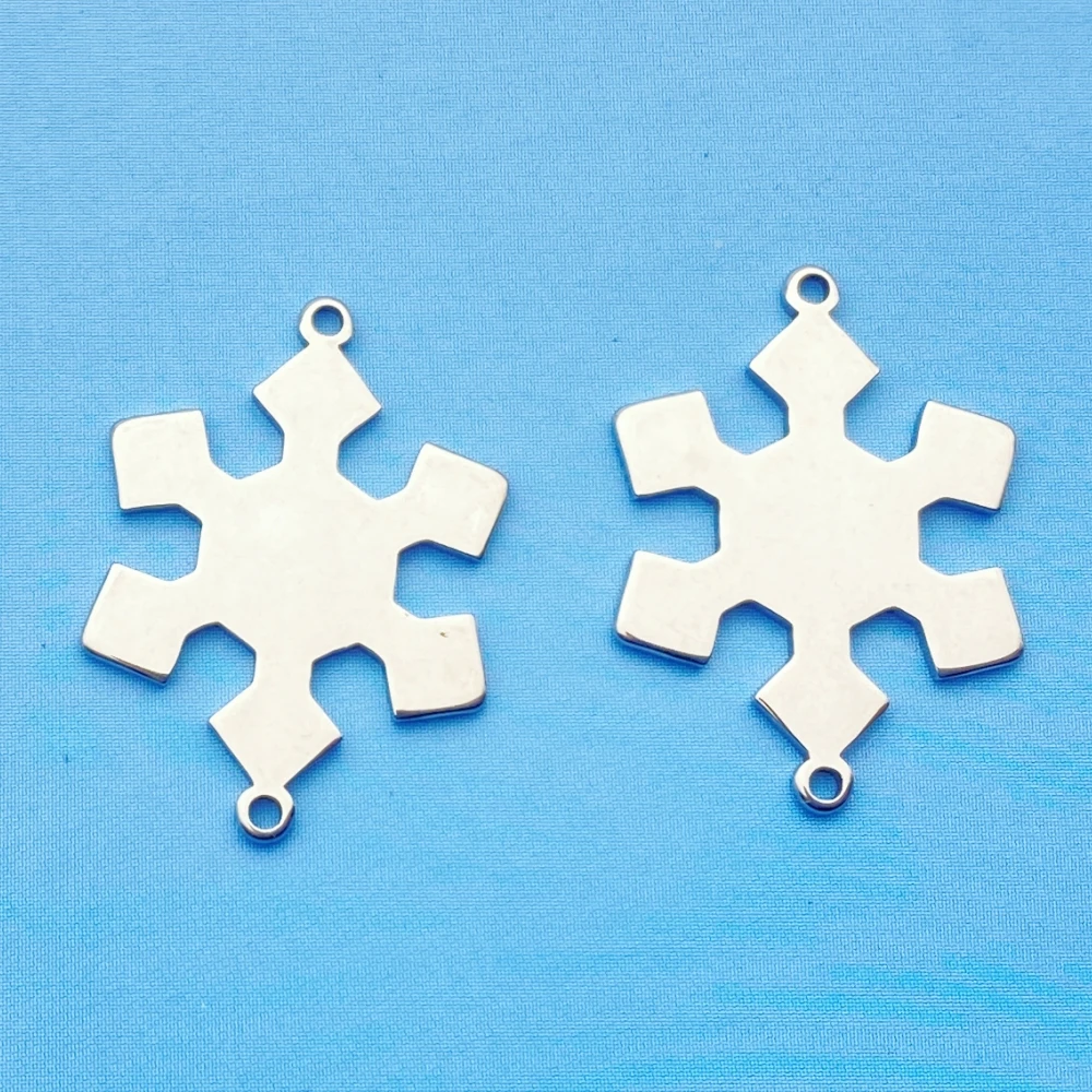 23*17mm 10Pcs Stainless Steel New Shape Snowflakes Necklace Components Christmas Style Charms Jewelry