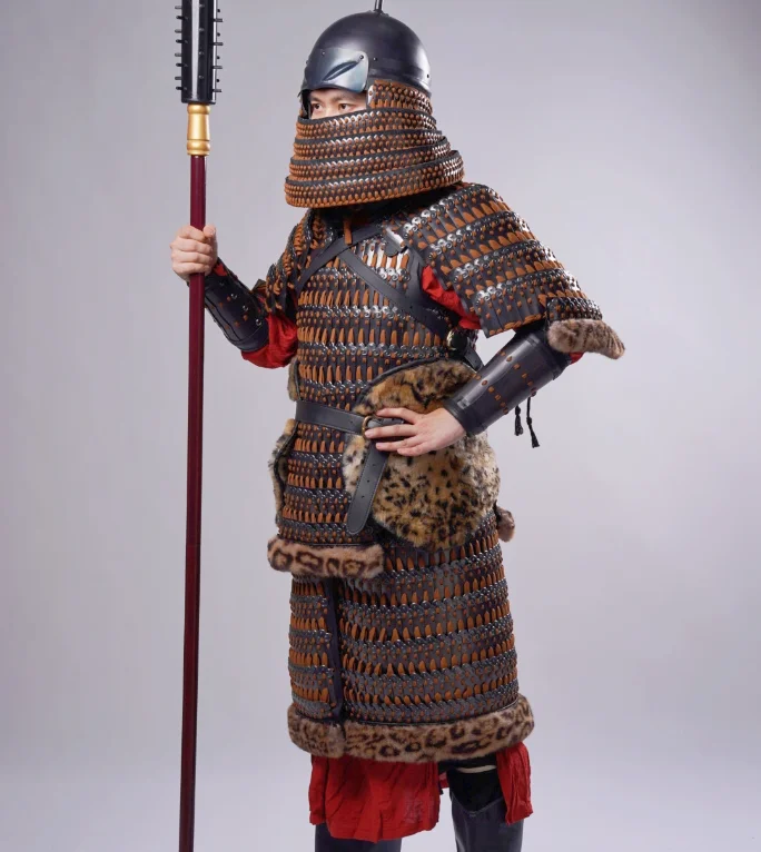 Armadura antigua china, caballería de pagoda de hierro Zhajia, incluye casco, cuerpo, brazo, falda marrón