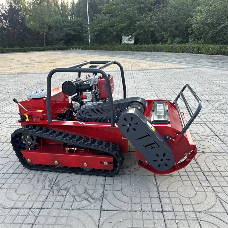 

Automatic remote control crawler type automatic returning machine high horsepower diesel lawn mower grass shredder