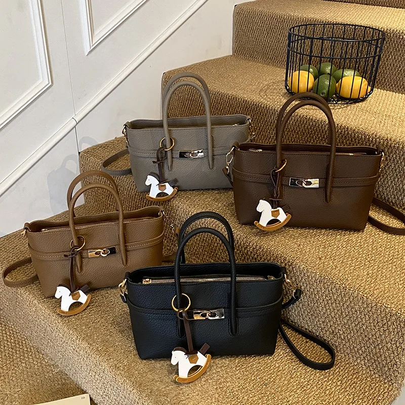 

Niche Design 2025 Winter Tote Bag for Women, Elegant Premium Leather Shoulder Bag, Large Capacity convertible Work Purse