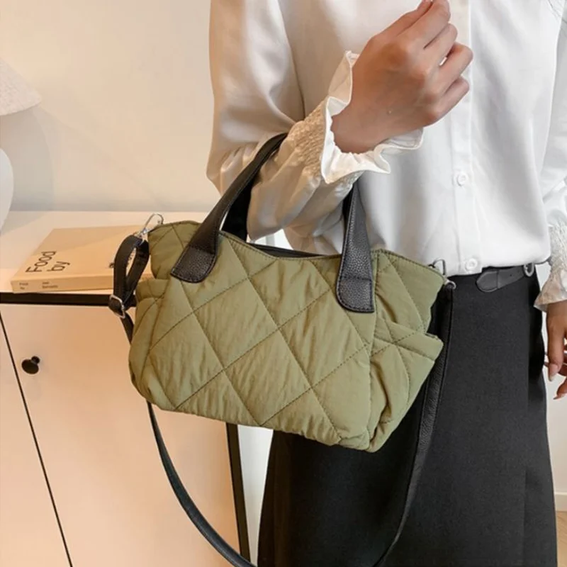 

Women Casual Lingge Quilted Handbag Fashion Shoulder Bag Nylon Down Cotton Crossbody Bag for Daily Outdoors Shopper Purse 2025