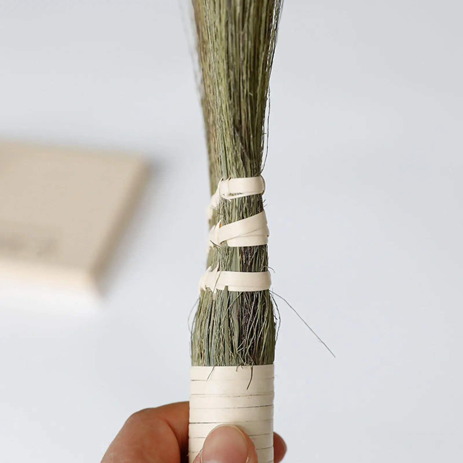 Mini Broom Miscanthus Cleaning Tool Cleaning Brush Keyboard Sweep Broom Sweeping Broom for Computer Office Desk Car Keyboard