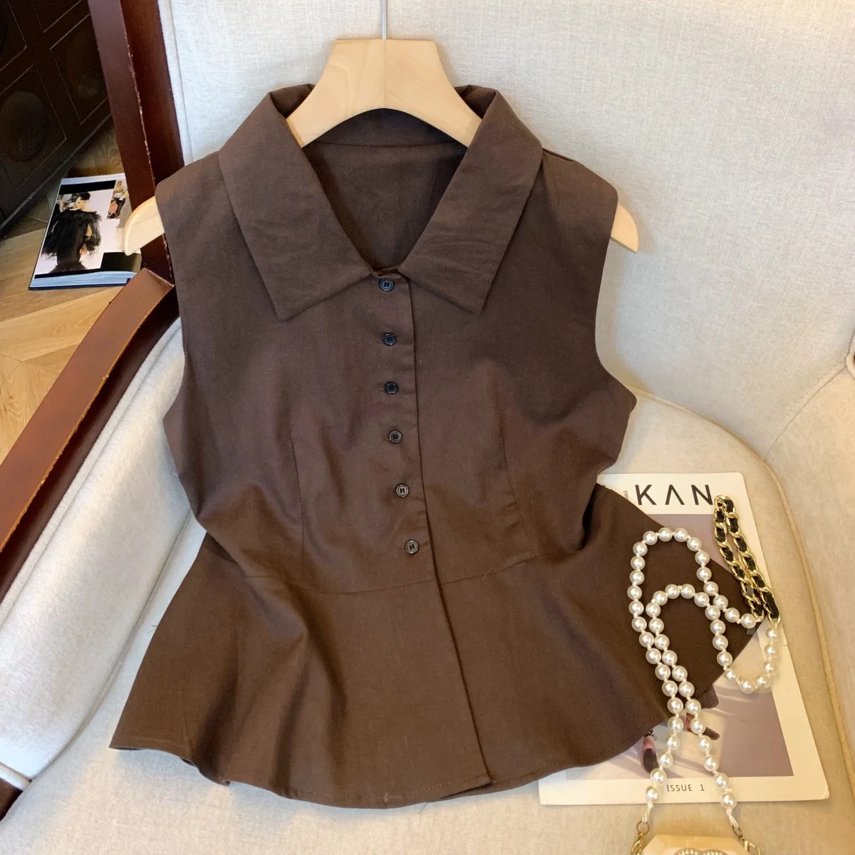 

Fashionable Coffee Colored Button up Collar Shirt Women's Summer New Style Elegant Sleeveless Vest Versatile Chinese Version