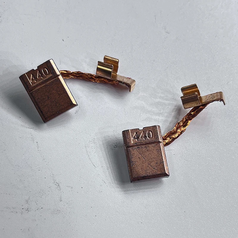 Cepillo de carbón CB-440 436 para batería de llave eléctrica Makita, batería de litio 14,4 V DCPB1 13*10*3mm