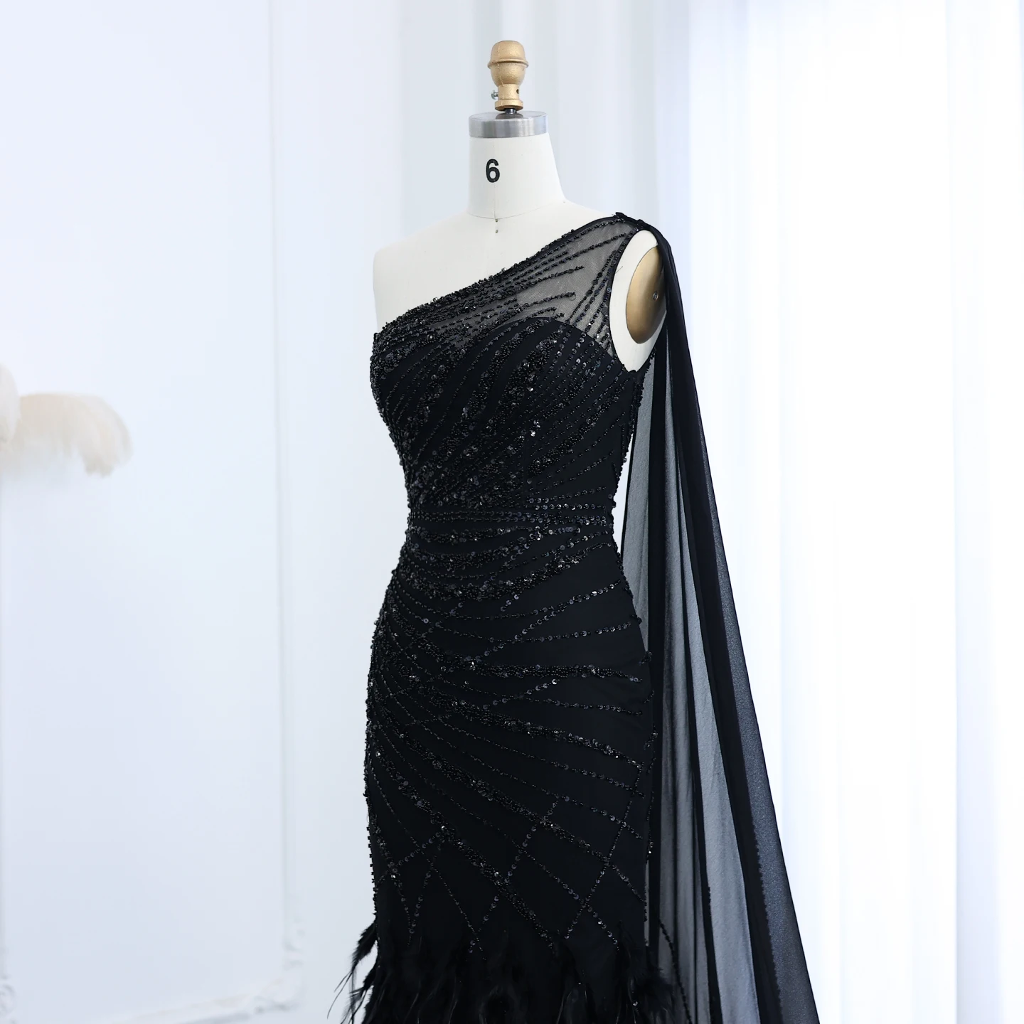 Sharon Said Luxuriöses, federbesetztes, türkisfarbenes, schulterfreies Meerjungfrauen-Abendkleid mit Cape, arabisches Ballkleid, Hochzeitskleid, SS498, maßgeschneidert – Detail 23