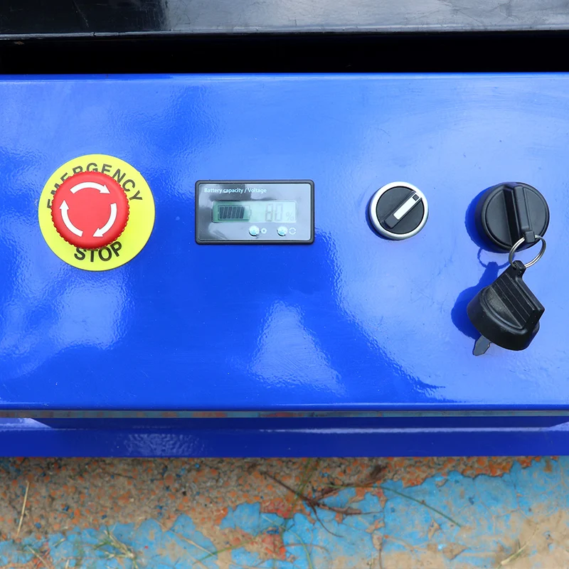 جزازة العشب الهجينة المقاومة للانزلاق ذات العجلات الأربع المطاطية المخصصة