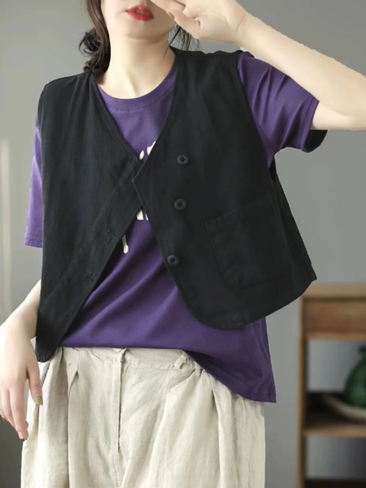 

High-End Japanese Brand Women's Workwear Vest Asymmetrical Buttoning Thin V-Ne Loose Fit Top Commute Pure Color Summer
