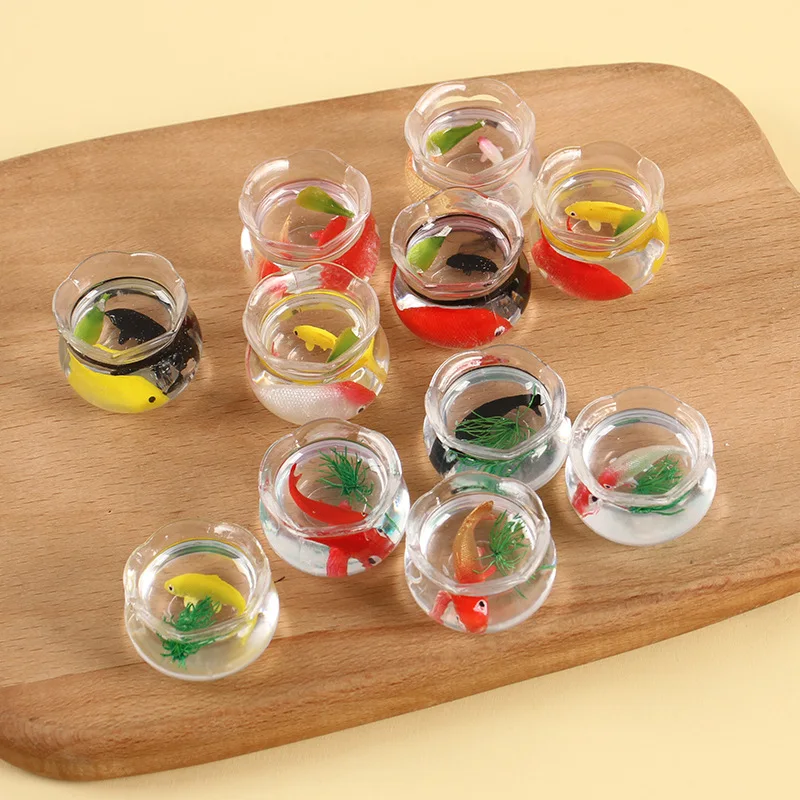 

Simulation Mini Koi Fish Tank Model Toy Small Goldfish Tank Miniature Food Toy Decoration Dolls Accessories Ornaments