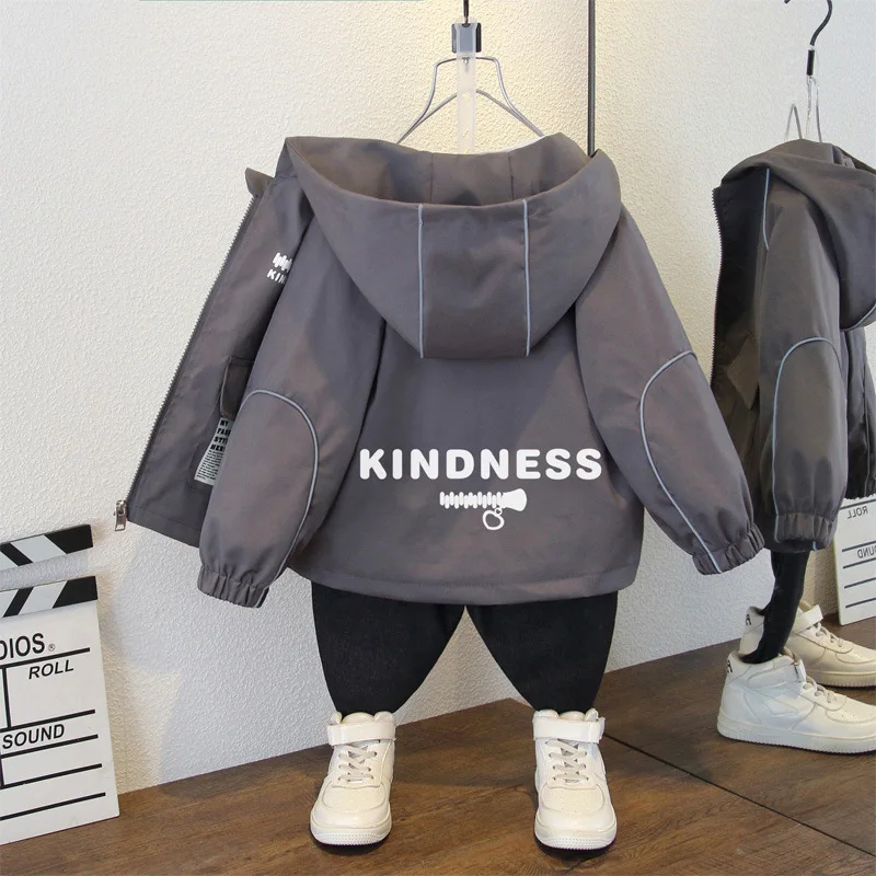 

Boys' spring jacket 2025 New Spring and autumn jacket, big boy's windbreaker, children's top