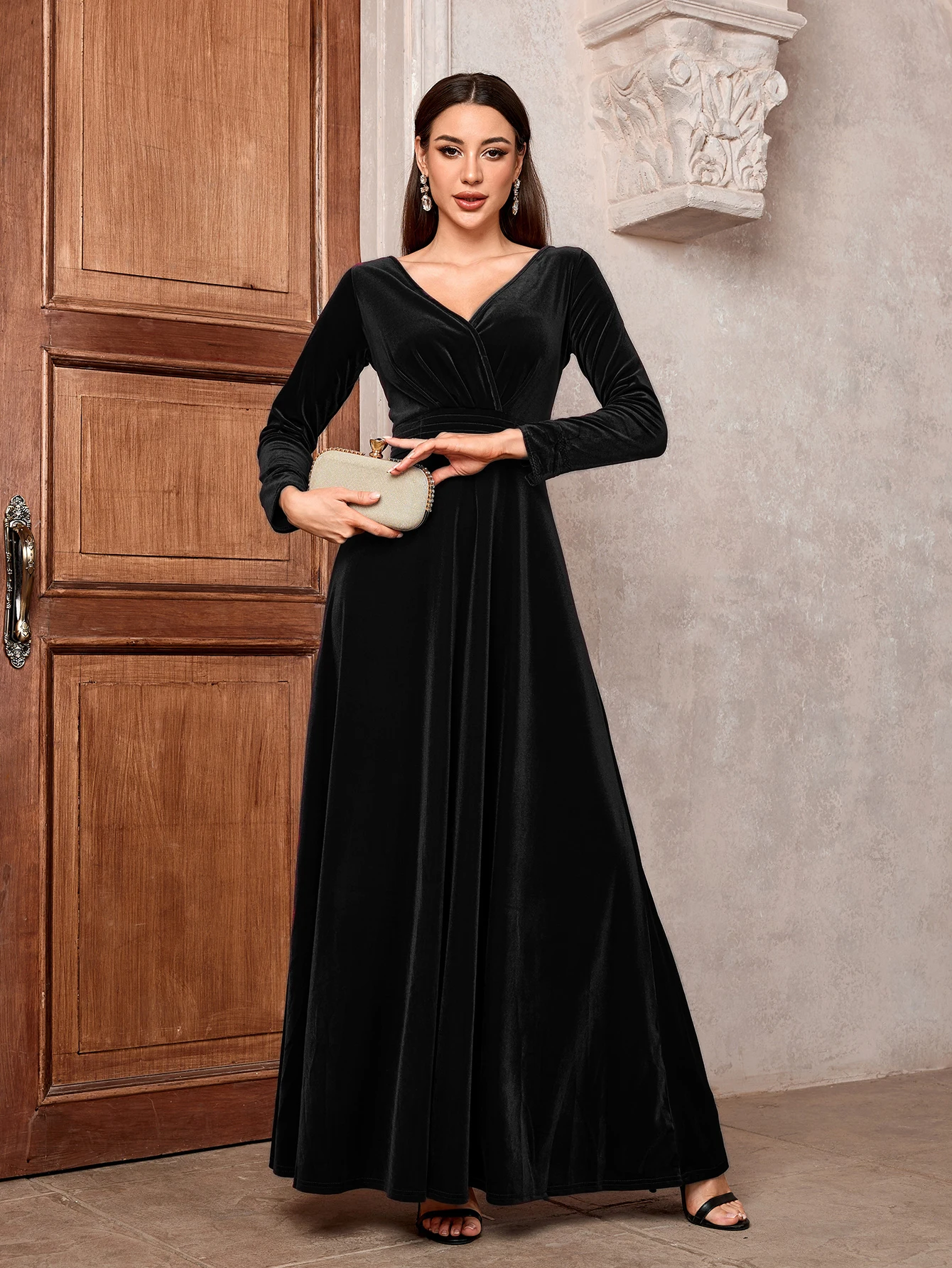 Women Long Sleeved V Neck Gold Velvet Dress Solid Slim Fit Women Evening Wedding Grace  Dress Long Women\'s Formal Dress