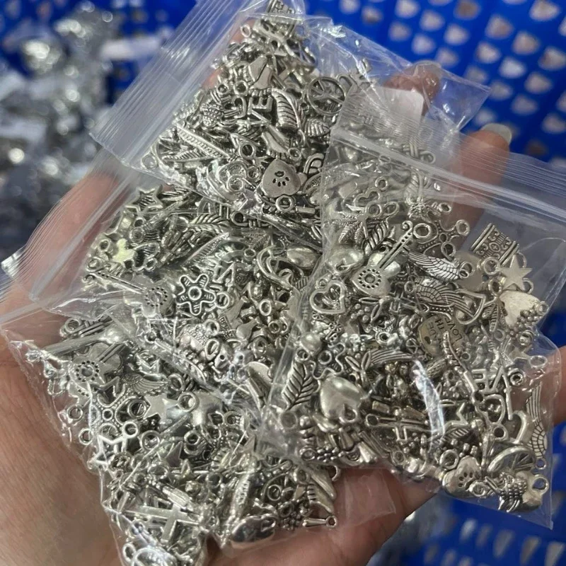 100pcs Tibetan Silver Mixed Heart Butterfly Key Crown Charms Pendants DIY Jewelry for Necklace Bracelet Making Accessaries