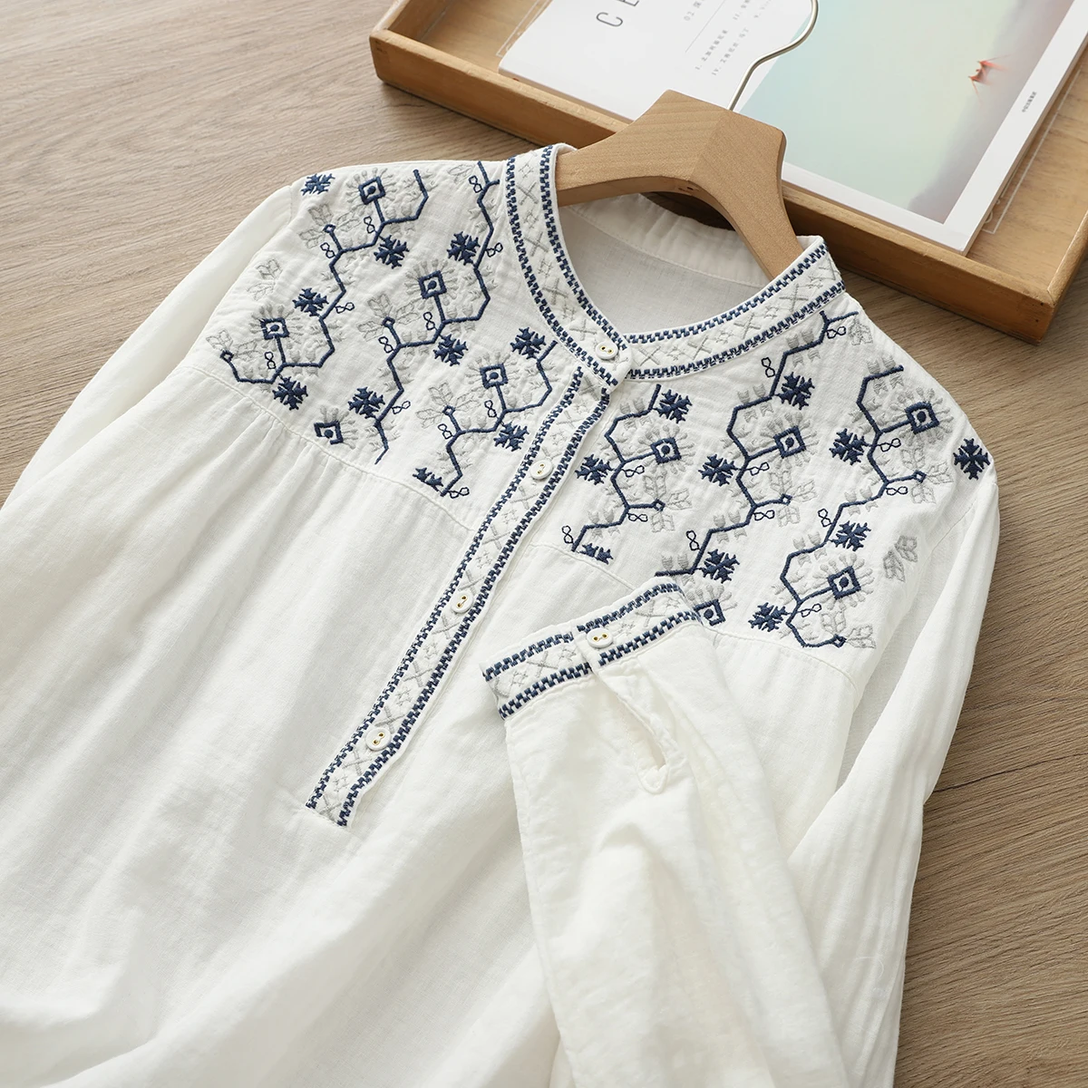 

Ele вышитый хлопок irt женский длинный све воротник-стойка двухслойный повседневный irt весна осень универсальный удобный