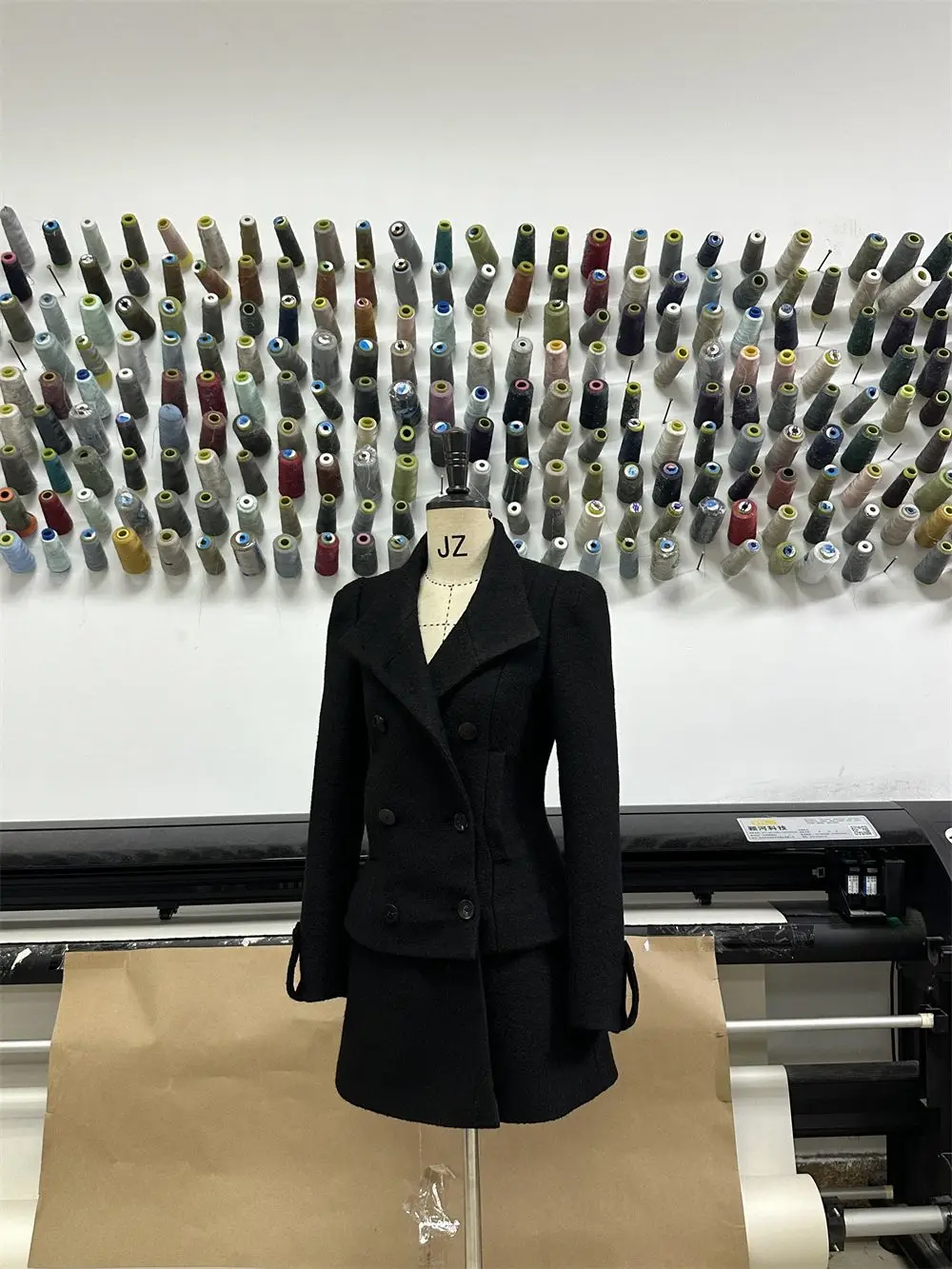 Set da 2 pezzi da donna elegante vintage francese invernale giacca dal design sottile nero + gonna casual a vita alta abiti popolari coreani femminili