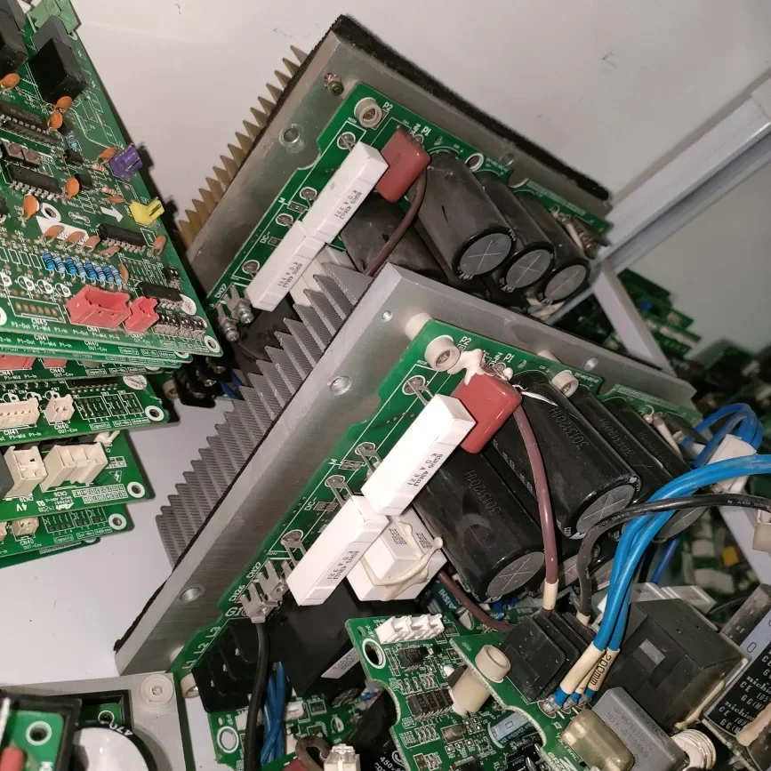 Convient aux machines multi-modules ZQ86 GRZQ86-R et GMV dans la carte de circuit imprimé de climatisation centrale 30228606