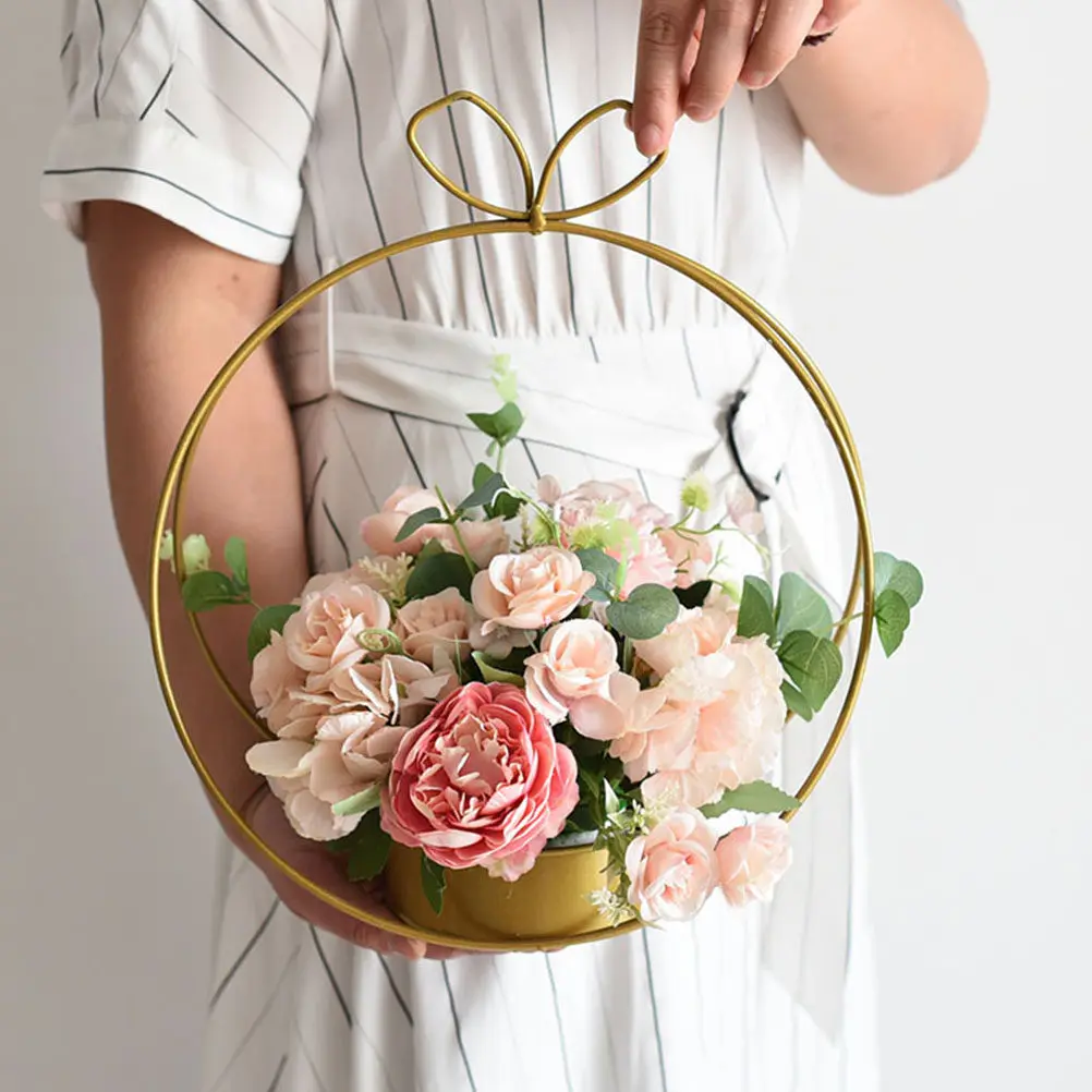 

1Pcs Iron Flower Basket Handmade Metal Art Decorative Round Ring Wedding Party Floral Arrangement Basket Stylish Creative Flower