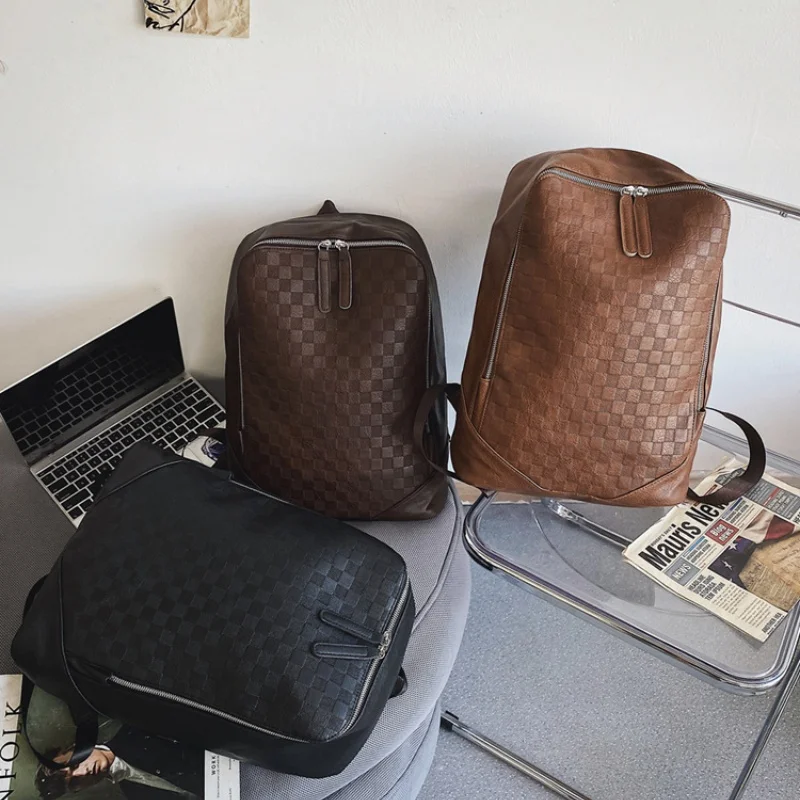 

Trendy Fashion Backpack: Large Capacity Versatile Travel Bag