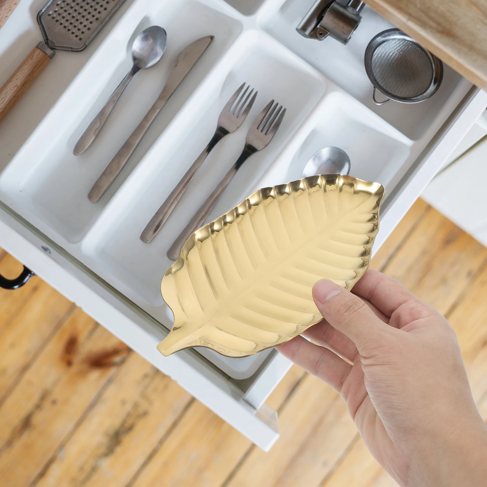 

Kitchen Spoon Holder Gold Stainless Steel Rest Spatula Golden Measure Rack Leaf Design Material Spacesaving Size Kitchen