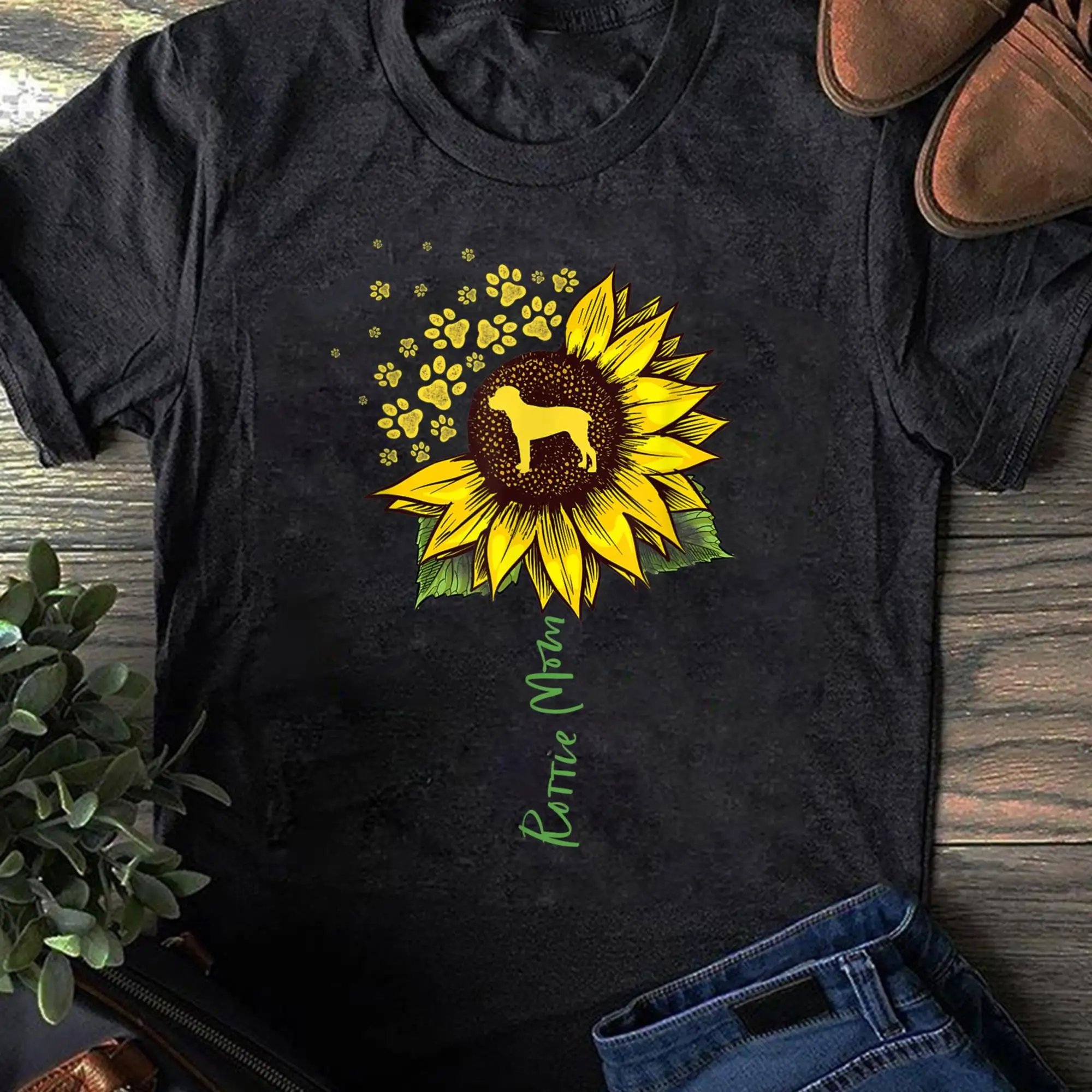 Rottie Mom Sunflower Rottweiler s Dog Mama T Shirt for Lovers Funny Vintage