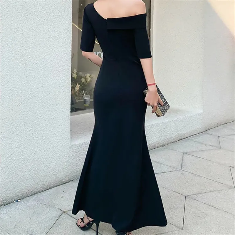 Solid Color Dress Women's One-shoulder Five-point Sleeve Slit Long Fishtail Skirt Temperament Simple Female Clothing M082