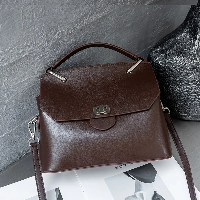 Neue Luxus-Pendlermode-Handtasche aus Vintage-Leder, modische, vielseitige, leichte Luxus-Umhängetasche aus pflanzlich gegerbtem Leder