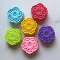 20Pcs 5cm Creative Flower Silicone Cake Mold Cupcake Cup Heat Resistant Nonstick Soap Chocolate Pudding Ice Molds Baking Tool