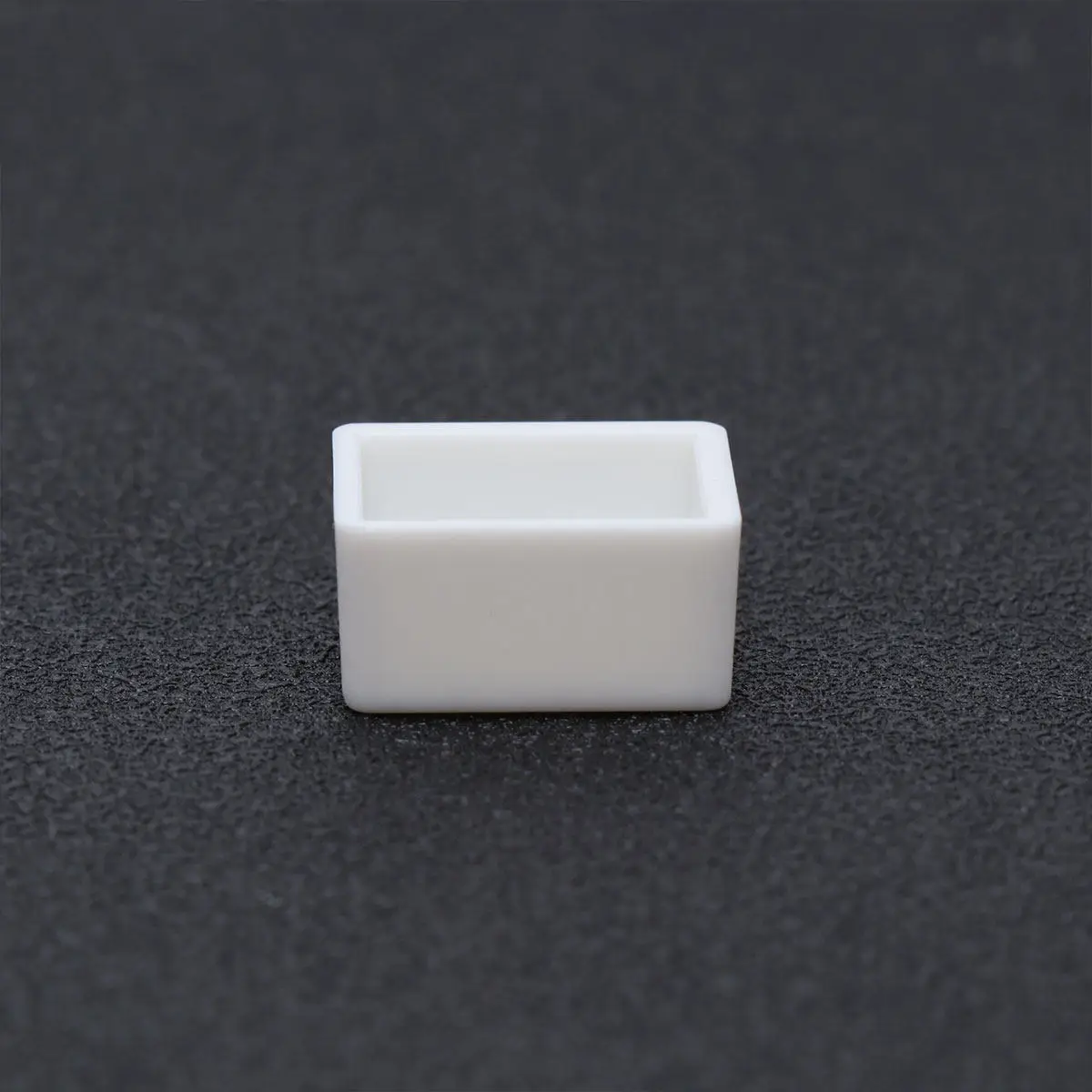 

100Pcs Watercolor Pan Sets Empty Paint Wells Sturdy Plastic Containers for Mixing Custom Colors Portable Sketching Accessories