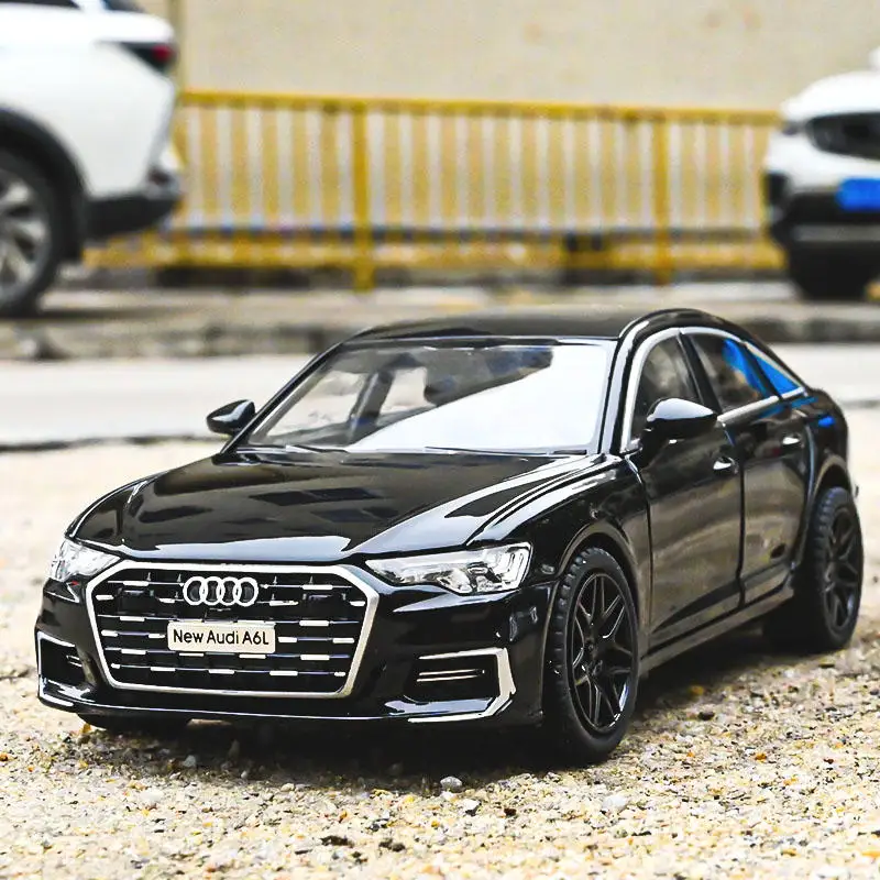 New 1:24 Audi A6 Alloy Model Car Toy Diecasts Metal Casting Sound and Light Car Toys For Children Vehicle