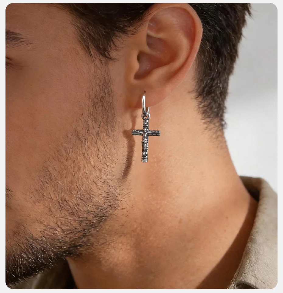 Vnox Edelstahl Jesus-Kreuz Ohrhänger für Männer und Frauen, Zirkon-Kreuz Durchziehohrringe, Gotischer Punk Glaubensschmuck für Unisex – Detail 3