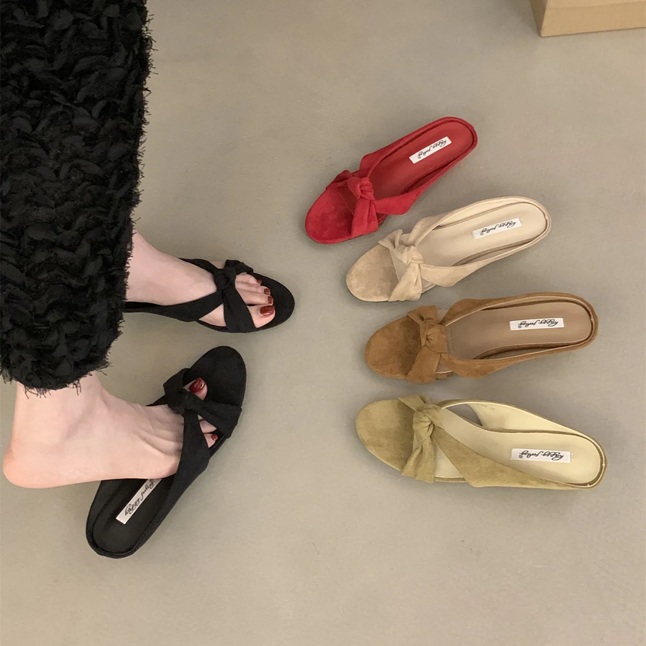 

Bailamos Summer Brand New Women Slipper Low Heel Ladies Outdoor Beach Flip Flop Fashion Narrow Band Ladies Elegant Slides