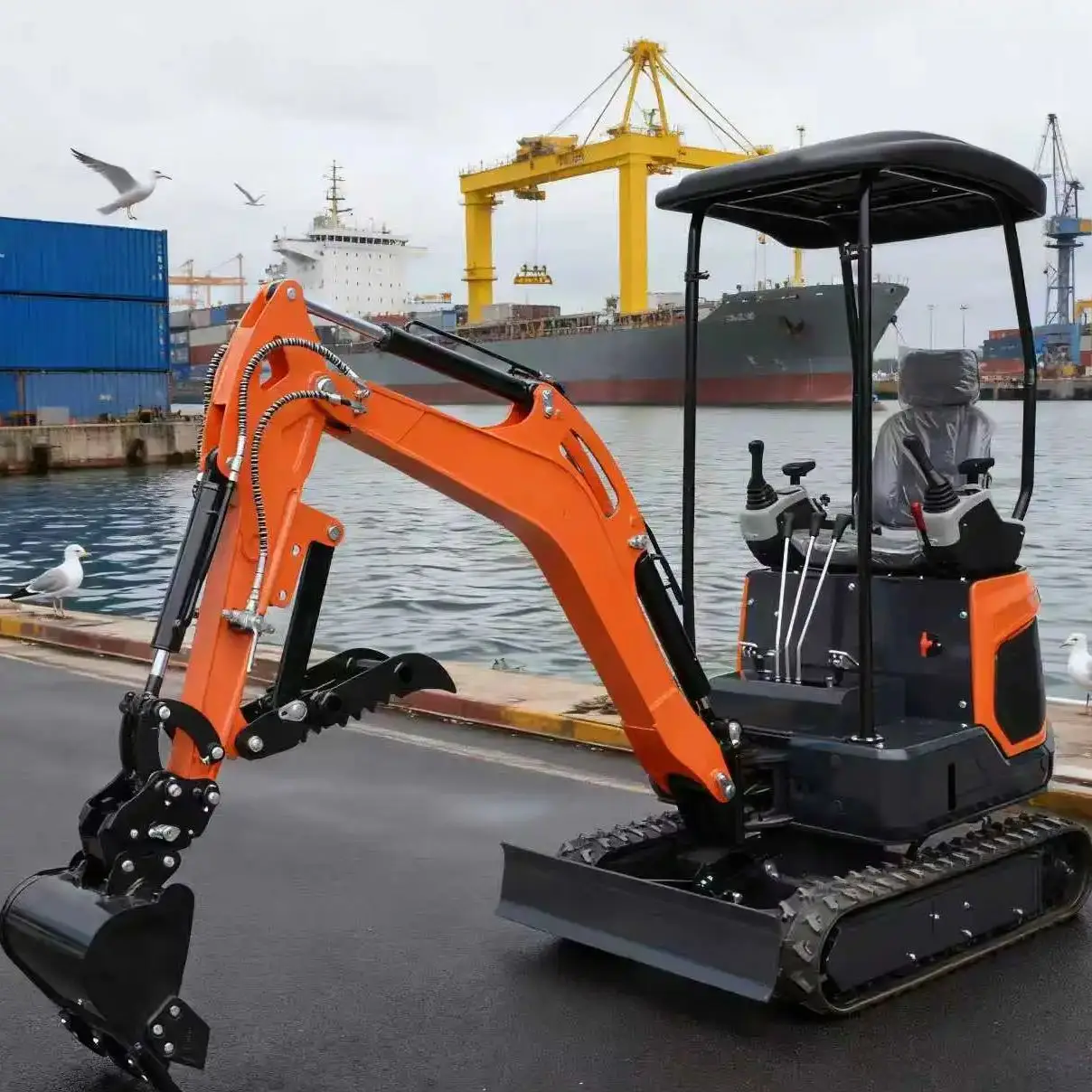 Multi functional hydraulic 1.8-ton Chinese small machinery equipment small excavator for sale at 60% off