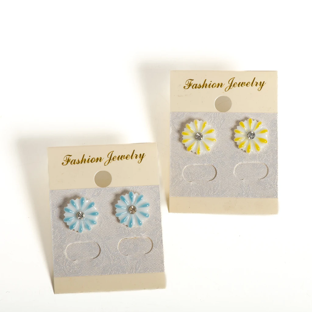 Zircon Flower Stud Earrings for Women Sparkly Floral Jewelry Lightweight Elegant Gift for Girls Daily Wear Accessories S001211