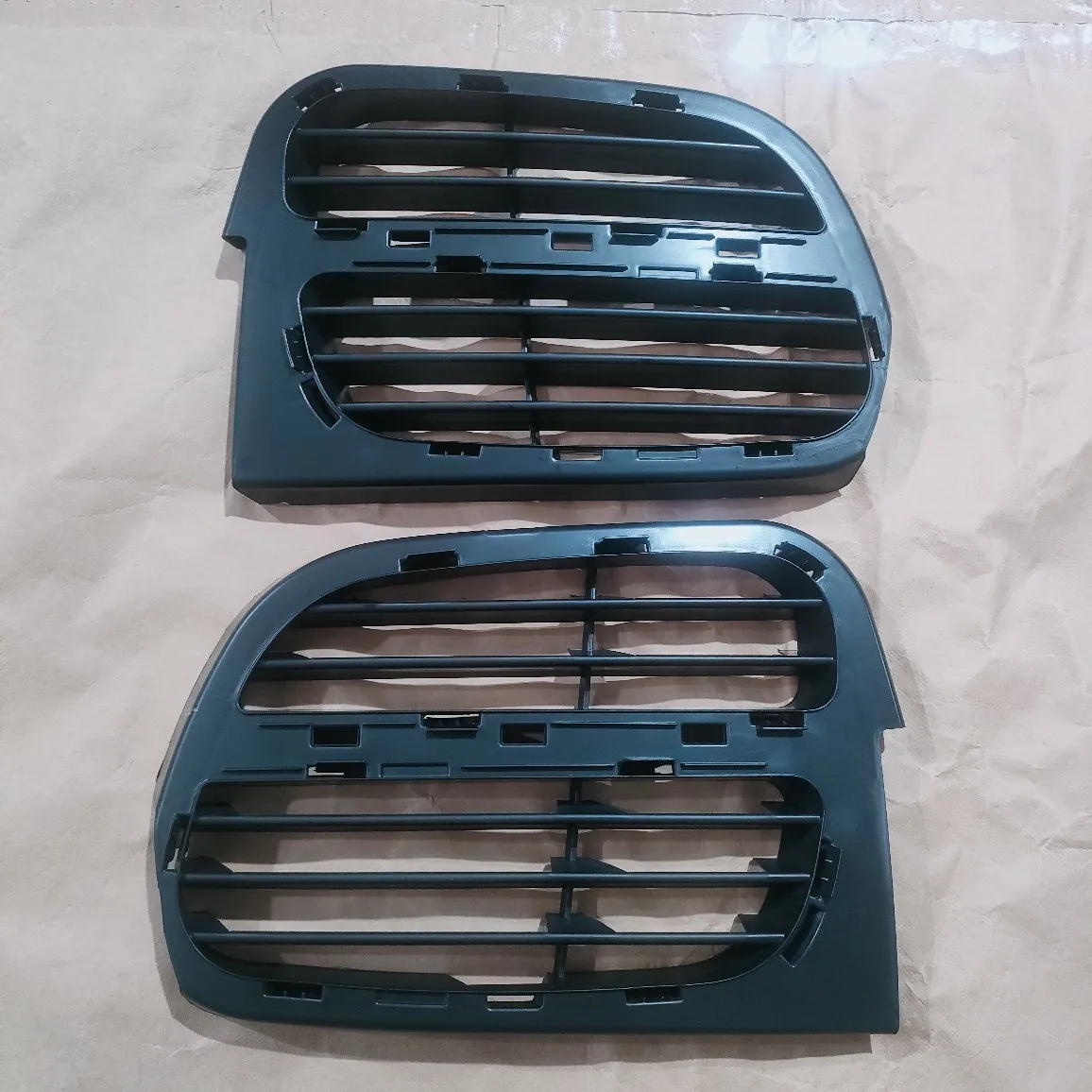 Front Bumper Trend Grille for Porsche Cayenne 2003-2006 95550568200 95550568100