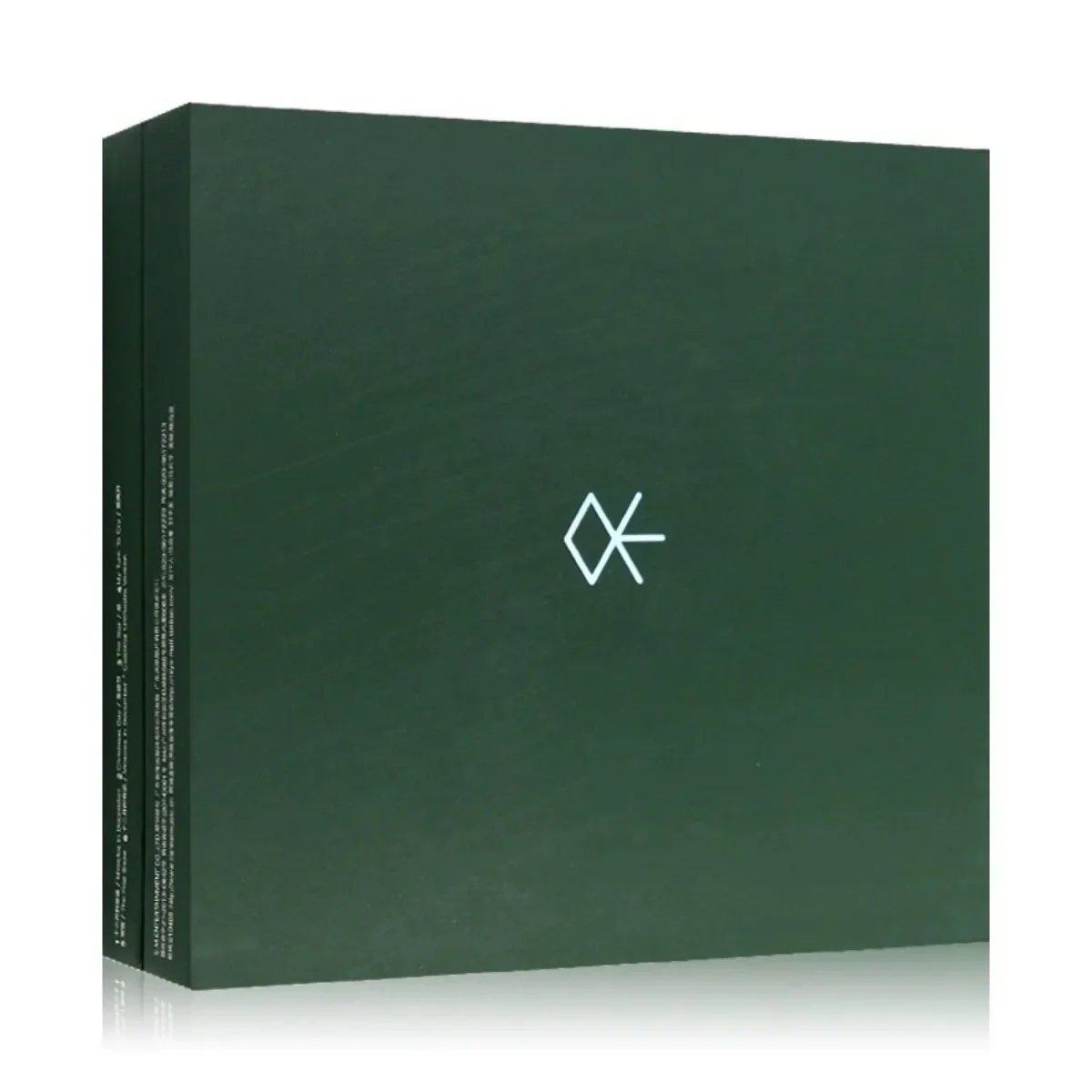 قرص مضغوط لألبوم EXO-M "معجزات في ديسمبر" - مجموعة موسيقى K-Pop لعشاق EXO-M وعشاق الموسيقى