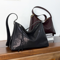 2026 New Vintage Large Capacity Vegetable Tanned Leather Crossbody Bag Women Unique Design Commute Luxury Shoulder Tote Bags