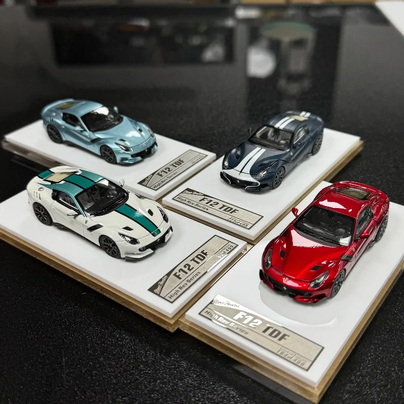 En stock : Modèle de voiture en alliage ouvert à l'échelle 1:64 F12 TDF, article de décoration, cadeau haut de gamme, jouet pour garçons, cadeau d'anniversaire pour enfants