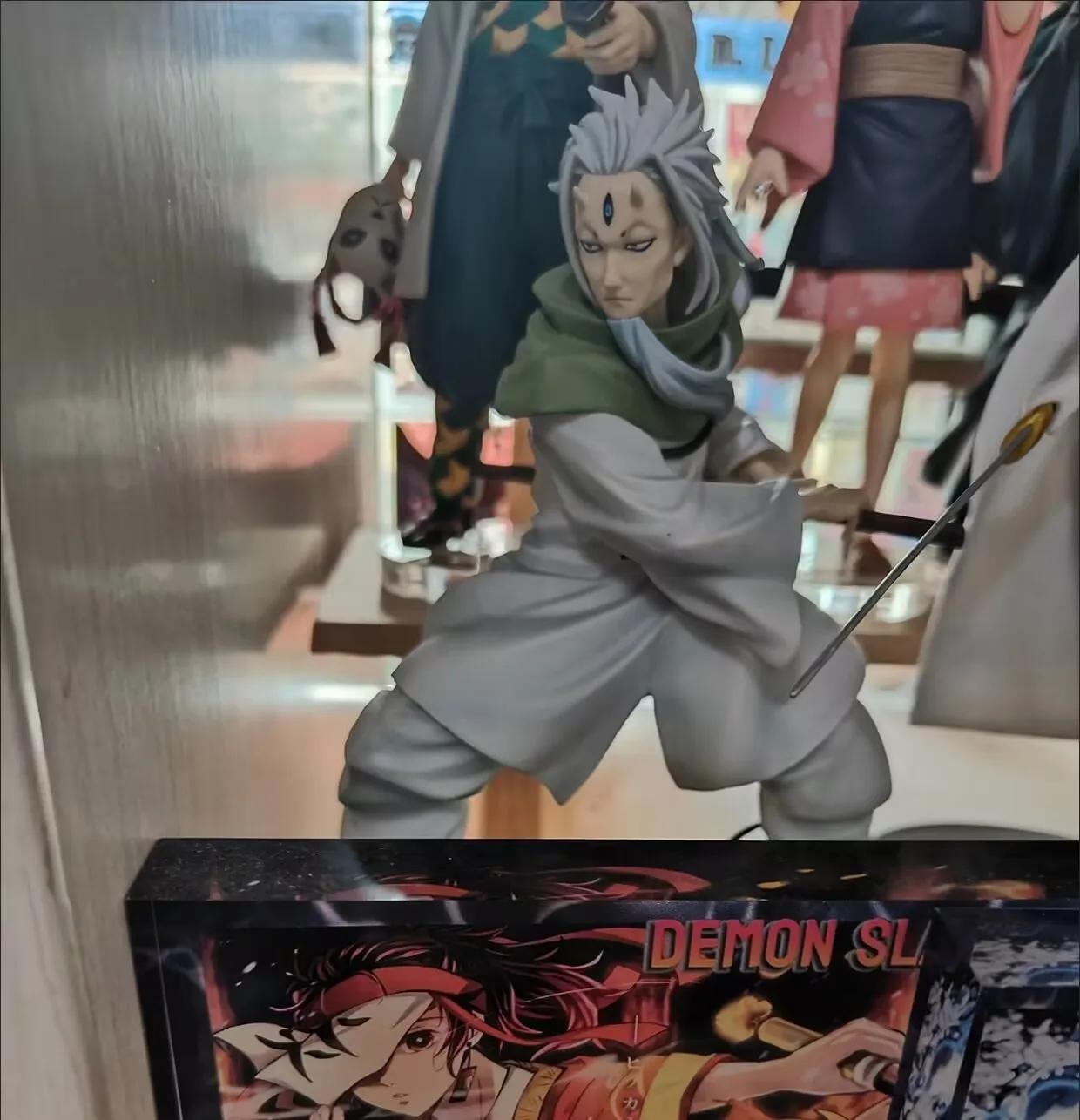 Оригинальная фигурка Bandai Banpresto Otherworlder Vol 12: That Time I Got Reincarnated As A Slime - Хакуро Темпест, модель игрушки