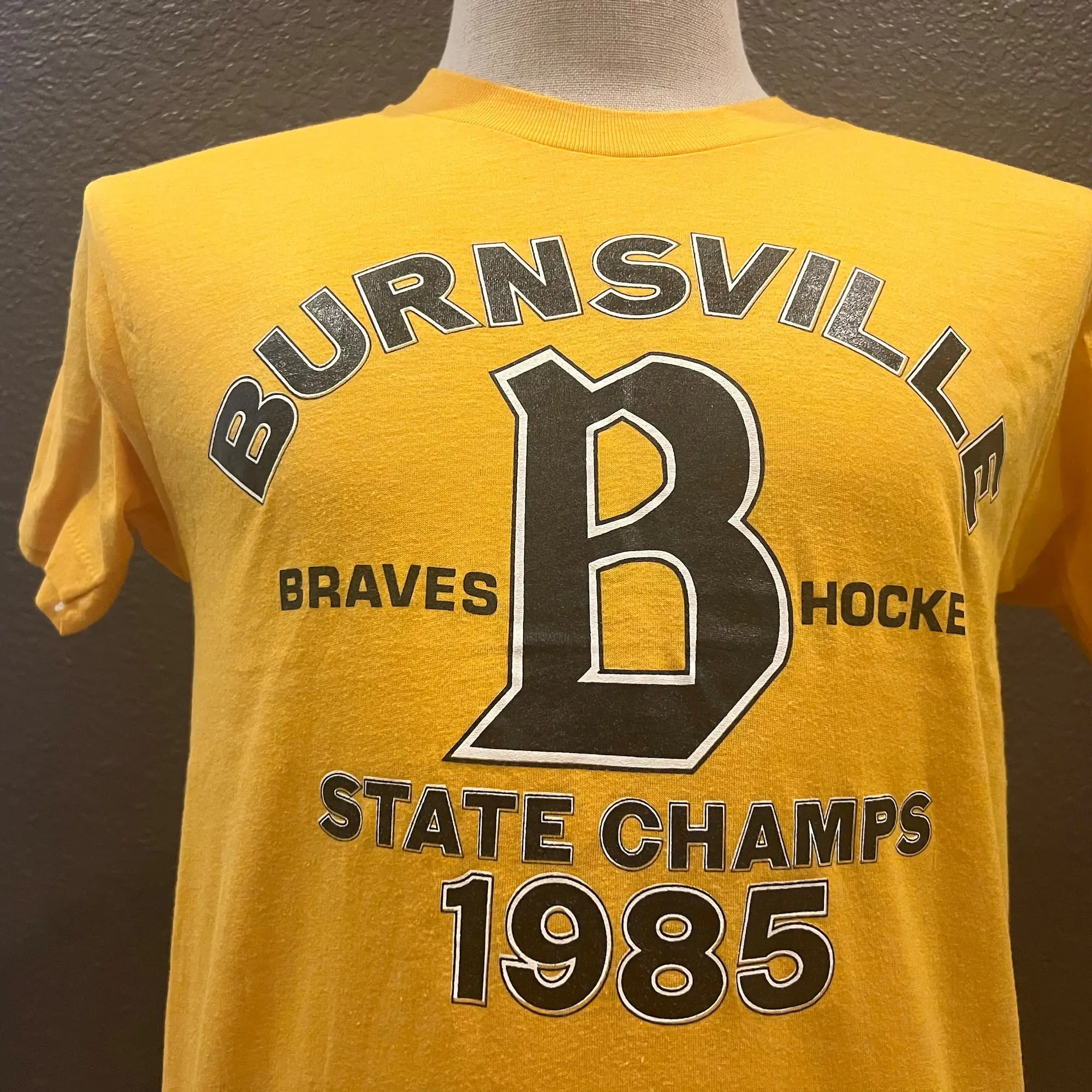 Винтажная желтая футболка в стиле 80-х 1985 бернсвилл Бравс для хоккея государственных полей размер М