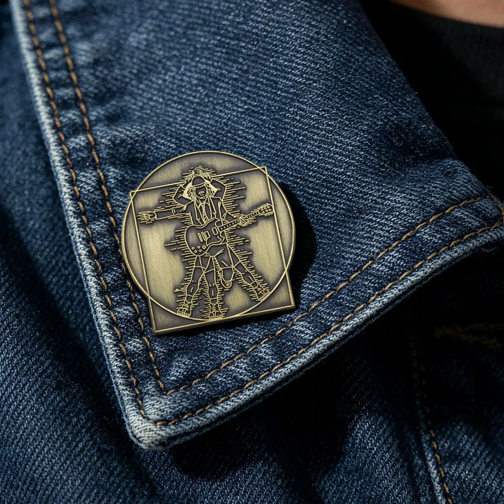 Angus Young Metal Emaille-Anstecker Rockband Gitarrist Brosche Vitruvian Man Parodie Abzeichen Reversnadeln Musikfan-Geschenk – Detail 6