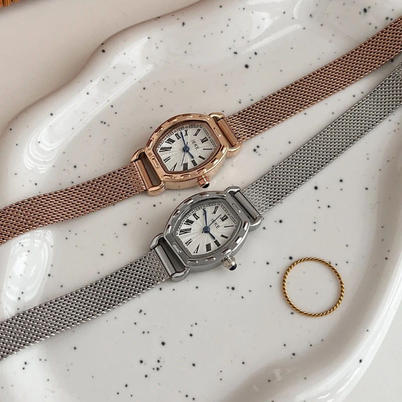 Vintage Luxury Elegant Ladies Watch Simple Student Trend Fashion Exquisite Waterproof Quartz Watch Fashion Gift