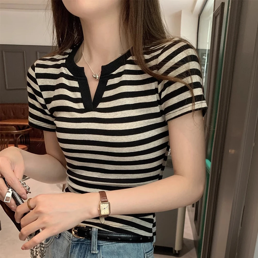 Women's for slim for Fit for v Neck Short Sleeve for top with Subtle Striped Shoulder Design for Everyday Club Vacation and Home