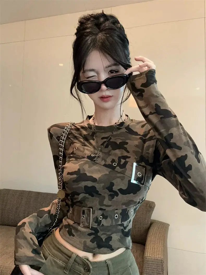 Taktische Camouflage Langarm-T-Shirts für Damen Herbst Coquette Sexy Y2K Top mit Gürtel Trendige Mode Übergroße Figurbetonte Basic-Tees – Detail 6