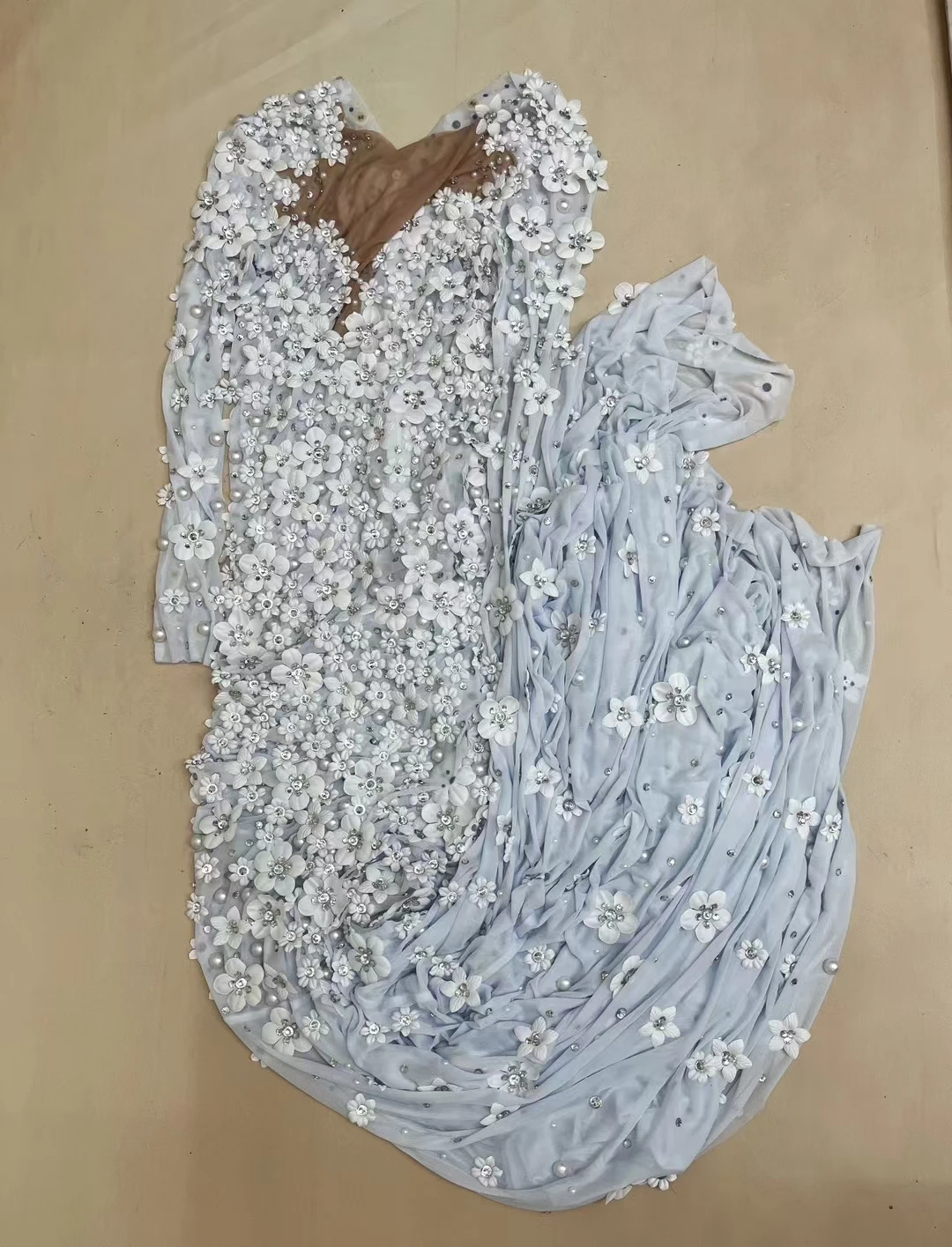 Abito da festa di compleanno di lusso Elegante fiore sexy Maglia trasparente Bianco Lunghezza pavimento Abito lungo Abito da sposa da donna di fascia alta