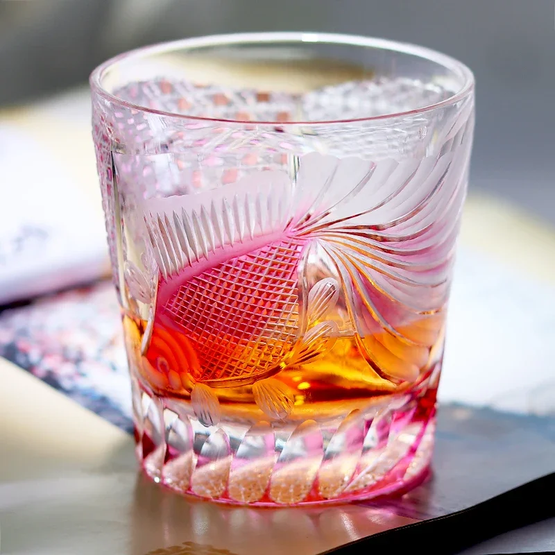 Edo Kiriko Whiskey Glass 320ml, Handmade Goldfish Pattern, Red Artistic Drinkware, Vaso Whisky Grabado Vidrio