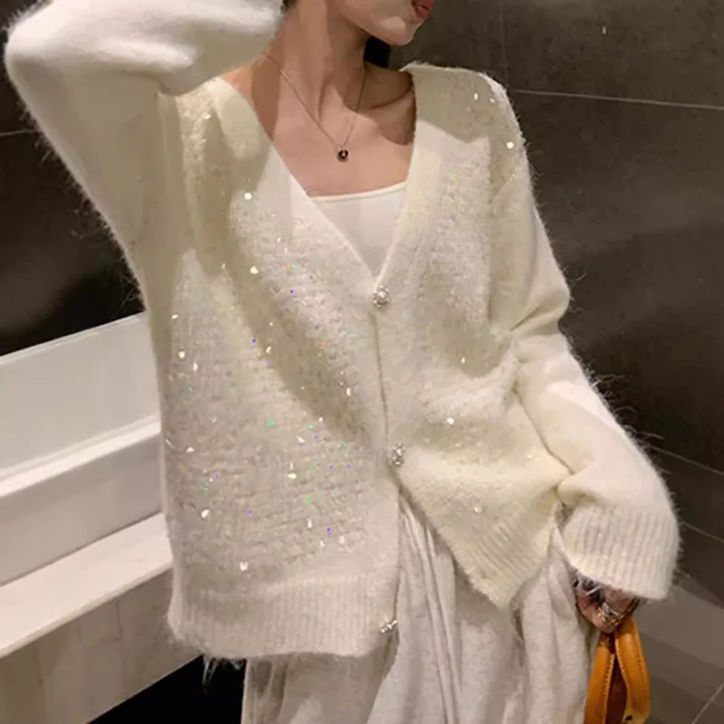 Versatile Temperament Sweater Cardigan Trend V-neck Sequin Knit Cardigan Women Fashion Button Autumn Winter Design Sense Sweater