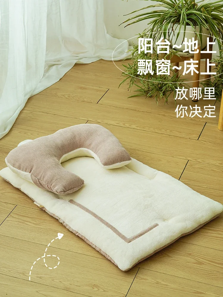 

Cats, dogs, autumn and winter pets, sleeping mats, warm bay window mats, sofa cushions, four-season push special blankets