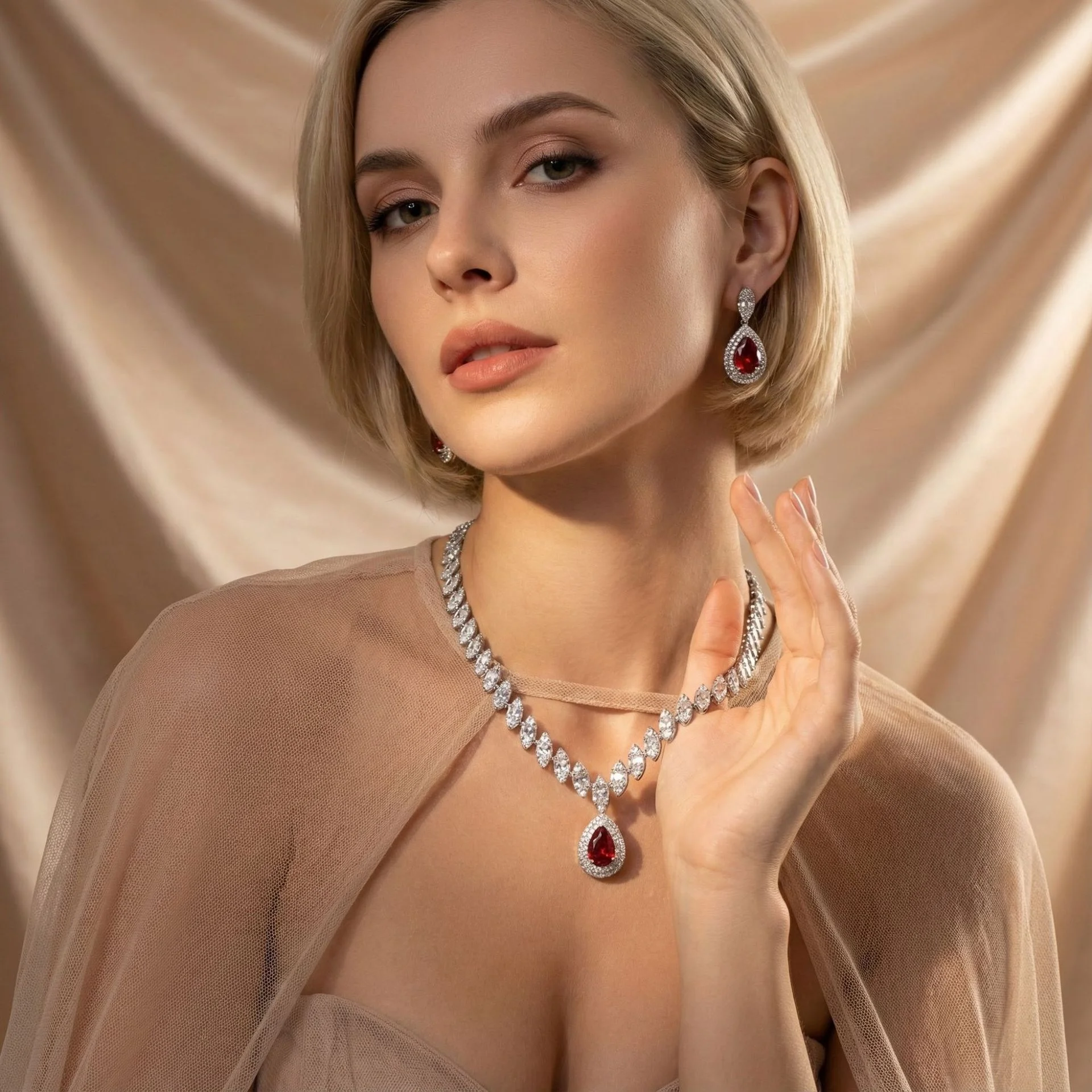 

Stylish Teardrop Cubic Zirconia Clavicle Necklace, Light Luxury Niche Design, Cold Style Fashion Accessories for Women