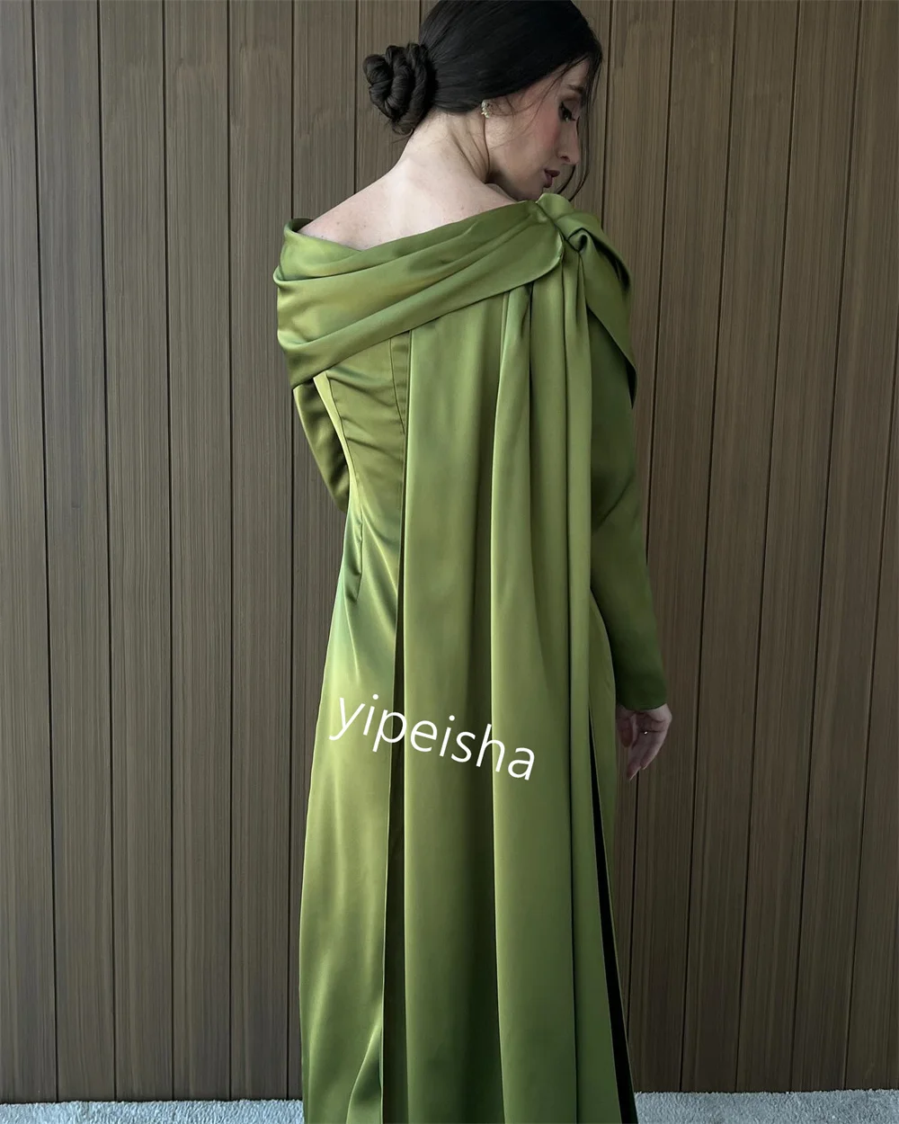 Gaun pesta Arab Saudi, Gaun Midi, gaun acara Bespoke leher perahu, baju ketat, pakaian lipit Satin